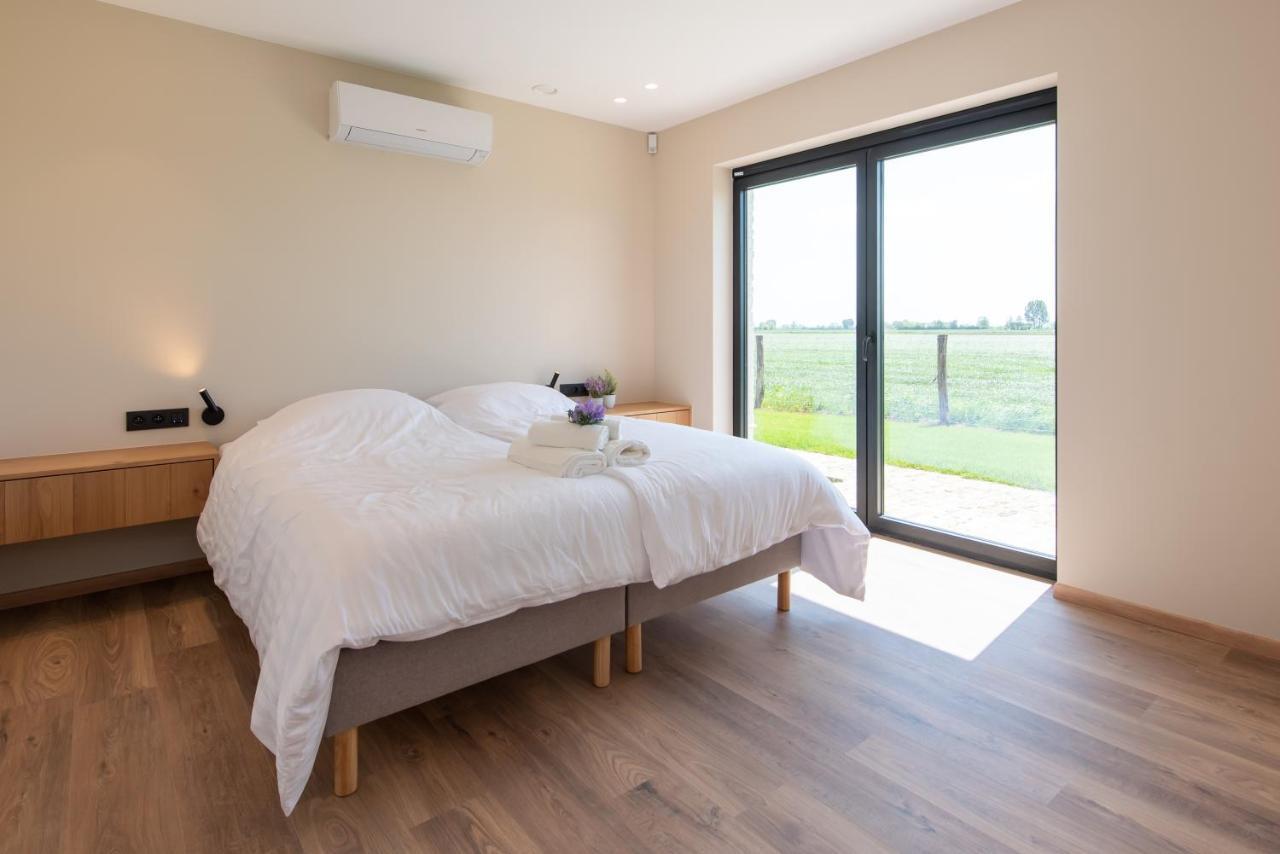 - 't Reigershof Villa Veurne